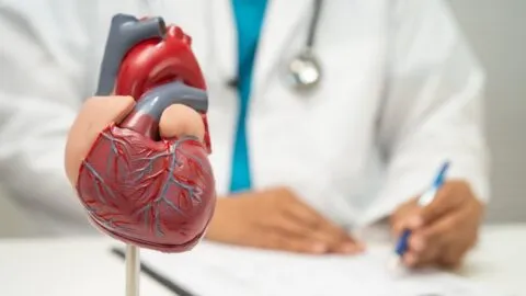 Enfermedades del corazón superan al cáncer como principal causa de muerte entre los hispanos en EE.UU.
