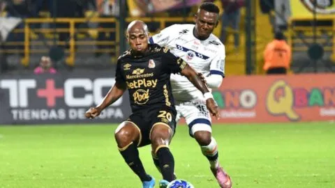 Fortaleza logra rescatar un empate agónico ante Tolima en el tiempo de adición