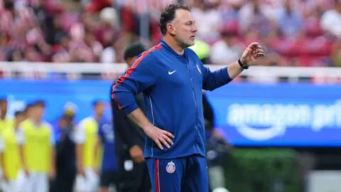 Gabriel Milito respalda a Luis Romo tras su error ante Querétaro: "Es un jugador fundamental"