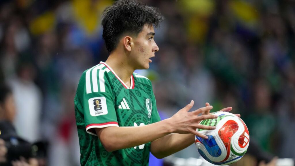 Gik Mora es el nuevo '10' de México