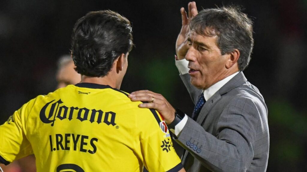Guillermo Almada busca recuperar el ánimo tras la eliminación del América y se enfoca en el próximo duelo contra León.
