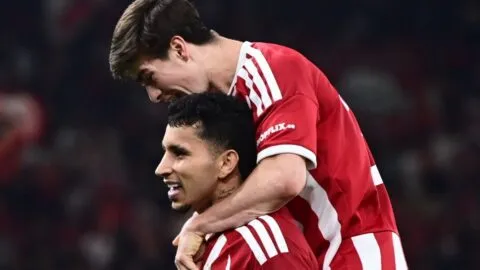 ¡Dupla latinoamericana en sintonía! Gustavo Puerta debuta con gol en Olympiacos, asistido por Armando González