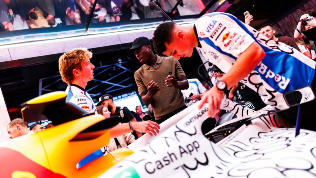 Lawson seguirá cubriendo a Hadjar |  Vladimir Rys / Red Bull Content Pool