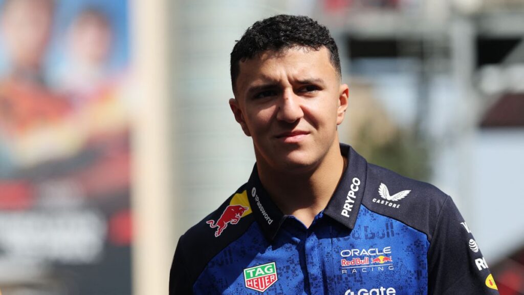 Hadjar renueva con Red Bull