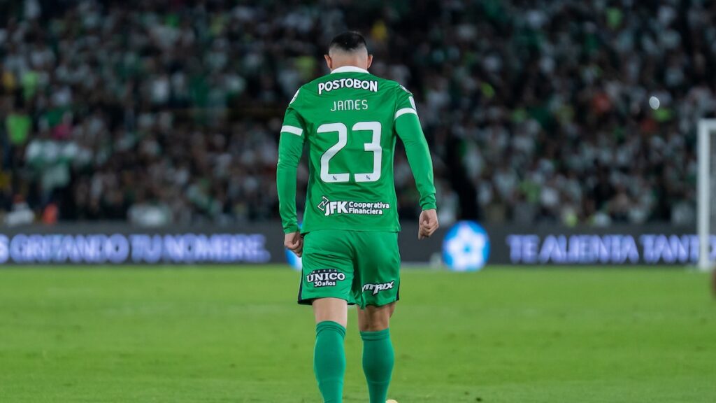 James Rodríguez jugando con Nacional.
