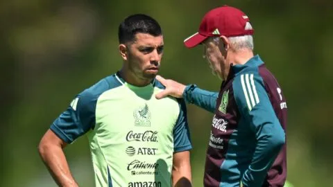 Javier Aguirre responde si ficharía mexicanos para el Valencia y elogia a Erik Lira 