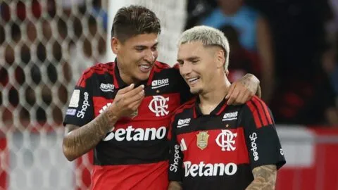 Jorge Carrascal está en racha: llega a su quinto gol en el Brasileirao con el Flamengo