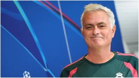 ¿Un aspersor para Mourinho? El curioso regalo que recibió el técnico previo al Real Madrid vs Inter