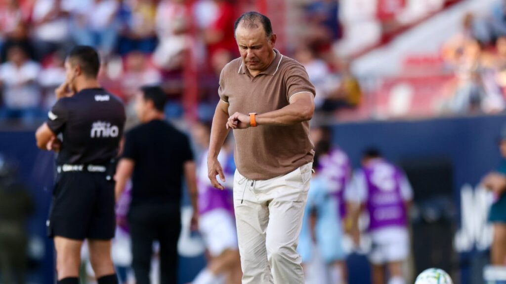 Juan Reynoso tras derrota del Necaxa: “Para eso nos han traído, para revertir la situación”