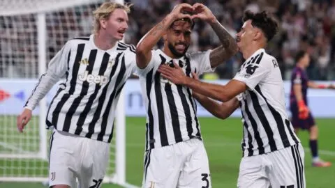 Juventus golea al NEC y lanza su candidatura al título de la Europa League