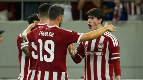 Hormiga González cambia el chip en Europa: así evoluciona su juego con Olympiacos