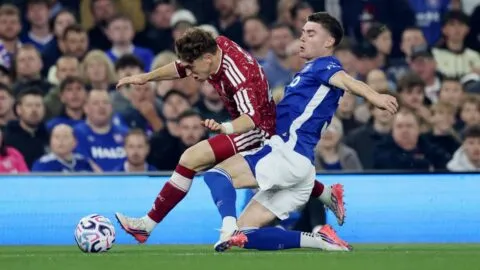 Tabla de posiciones Premier League al momento: sube el Liverpool tras su victoria