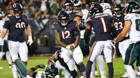 Chicago Bears sorprende a Eagles con defensa dominante y consigue una victoria contundente en el MNF de la NFL