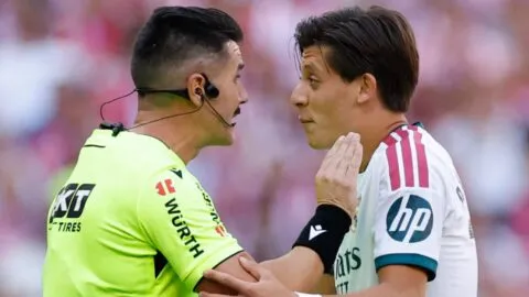 Real Madrid TV explota contra el arbitraje y lanza durísimo mensaje tras el derbi