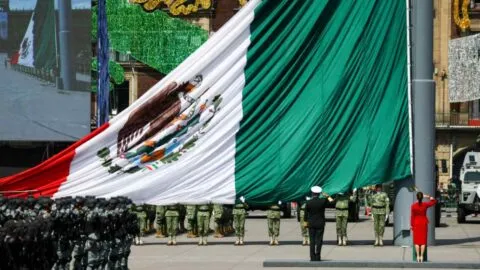 ¿Hay días de descanso obligatorio en octubre? Esto dice la LFT
