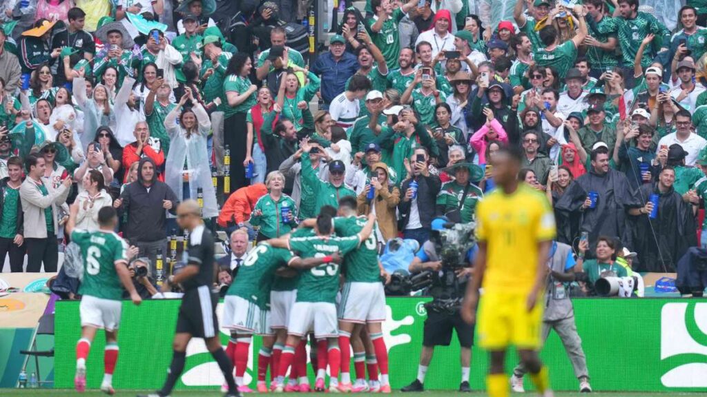¡Justo al corazón! La Selección Mexicana usará la icónica playera verde para el partido ante Perú