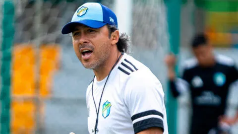 Alarma en Comunicaciones: las seis bajas que complican a Roberto Montoya ante Xelajú MC