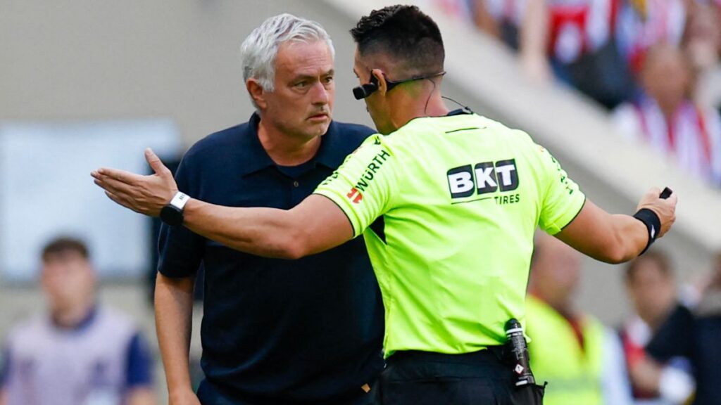 Mourinho explota contra el arbitraje