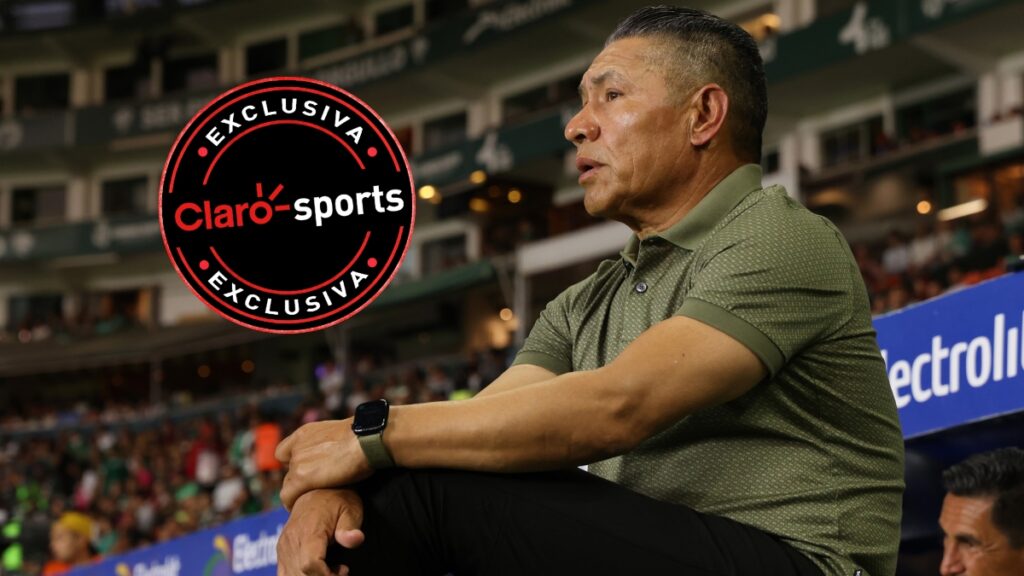 Nacho Ambriz en partido de Liga MX
