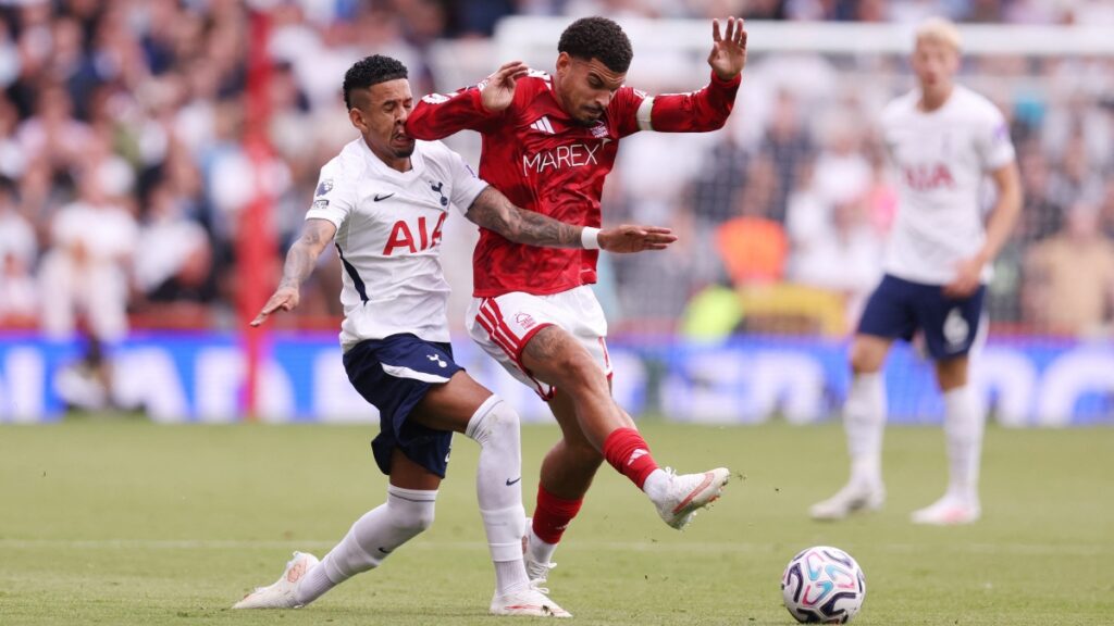 Nottingham Forest y Tottenham empataron sin goles