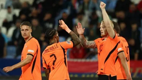Países Bajos derrota a Serbia con doblete de Mexx Meerdink en la Nations League