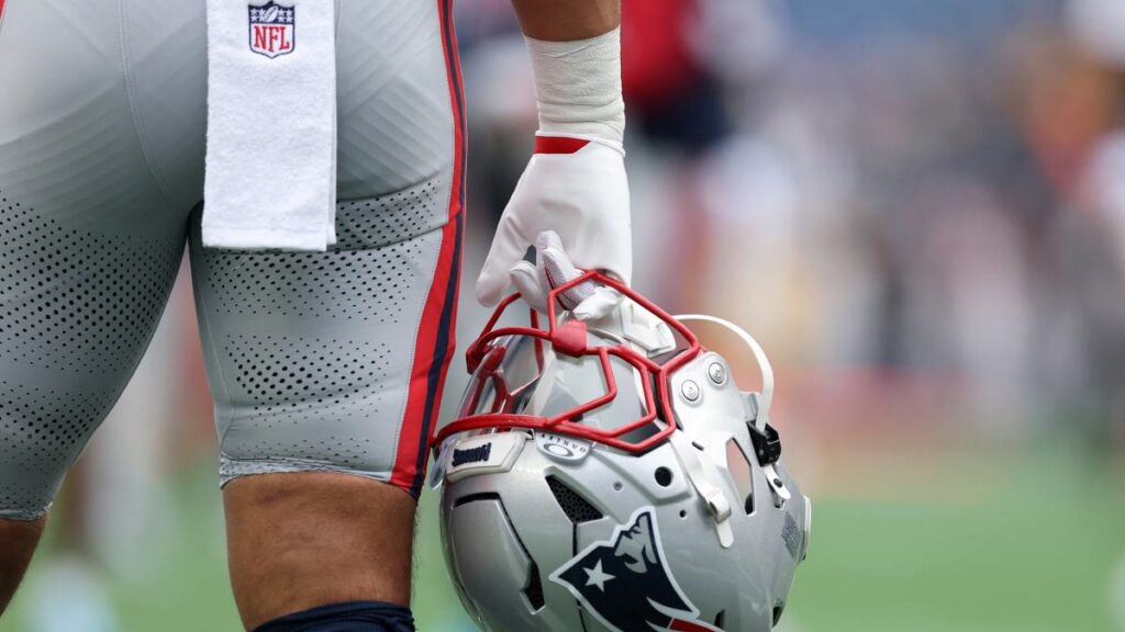 Casco de los New England Patriots