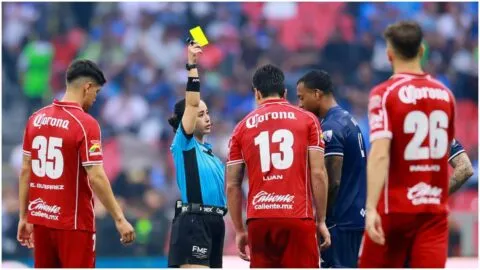 Roberto García Orozco enciende la polémica arbitral del Cruz Azul vs Toluca: “Katia Itzel no tuvo un buen trabajo”