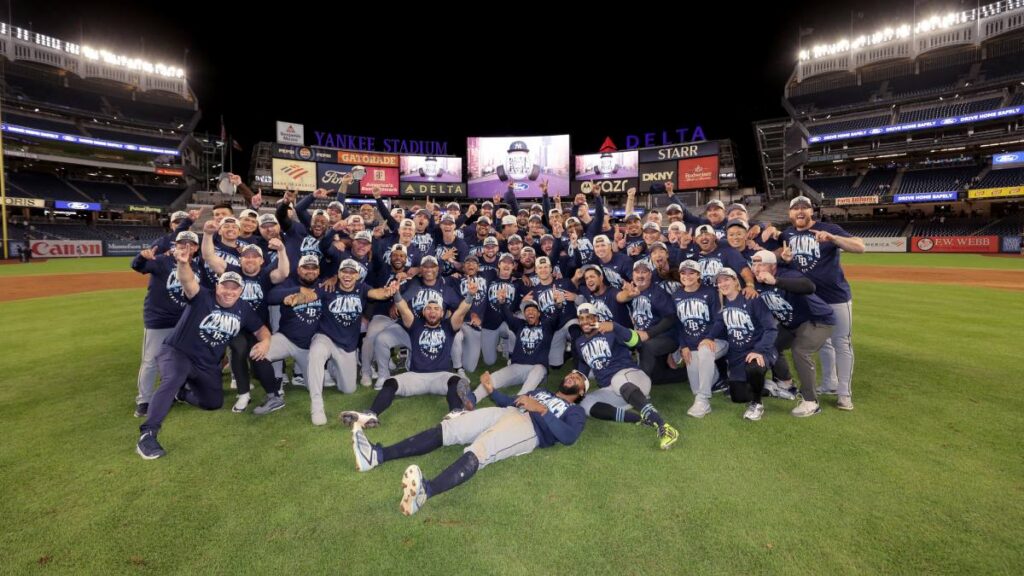 Los Rays superaron a los Yankees y lograron un campeonato divisional que los coloca rumbo a la postemporada de MLB.