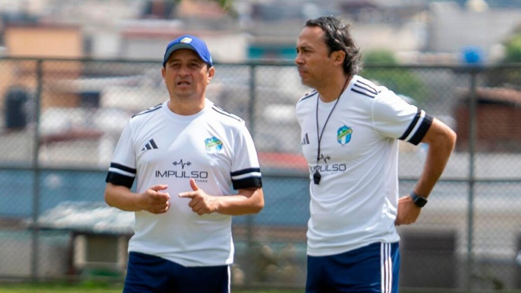 Roberto Montoya es el nuevo entrenador de Comunicaciones | @CremasOficial