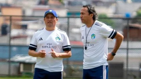 Roberto Montoya inicia su era en Comunicaciones: ¿lo sacará de la crisis?