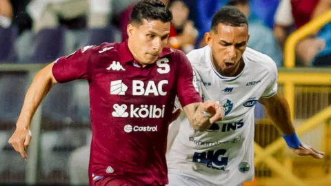 Saprissa evita la derrota sobre el final con un golazo y deja todo abierto ante Cartaginés