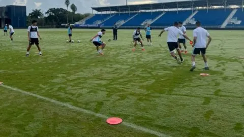 Guatemala ya trabaja en Miami: Tena prepara el debut ante Jamaica en la Nations League