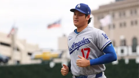 Por qué jugar lastimado podría costarle el futuro a Shohei Ohtani.