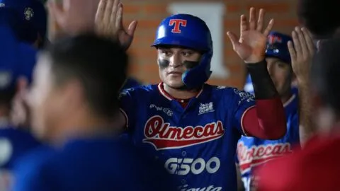 La ofensiva de Olmecas despierta para empatar la Serie del Rey