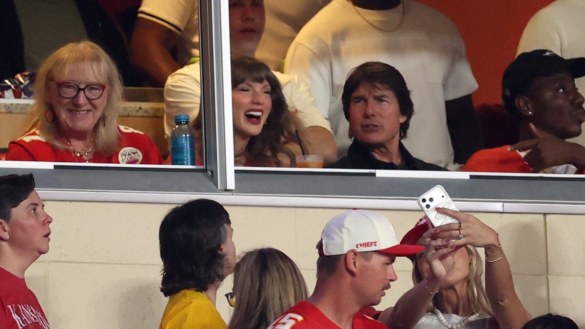 La cantante de 36 años, Taylor Swift, acudió al partido de su esposo Travis Kelce.