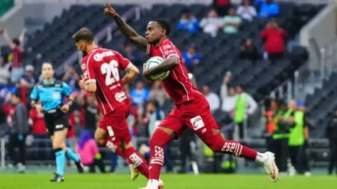 Cruz Azul vs Toluca en vivo: ¡Toluca lo empata en un minuto con goles de Helinho y Vega!
