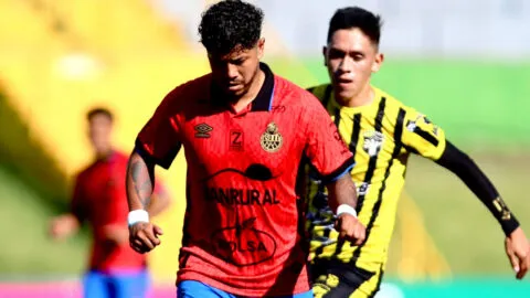 Municipal se hace gigante ante Aurora y se lleva tres puntos de oro