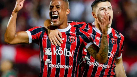 Alajuelense le tira la chapa encima a Marathon, clasifica a semifinales y asegura boleto a la Copa de Campeones 2027