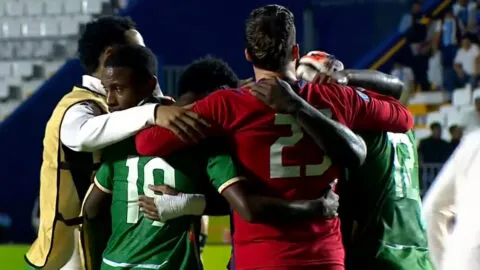 Acá está Surinam: remontada y justa victoria de visitante frente a un tibio Honduras