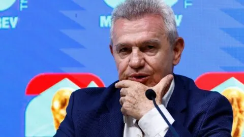 El reto de Javier Aguirre en Valencia comienza con tres semanas de trabajo antes de volver a LaLiga