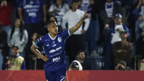Cartaginés ruge ante Olimpia y se ilusiona con la final de la Copa Centroamericana