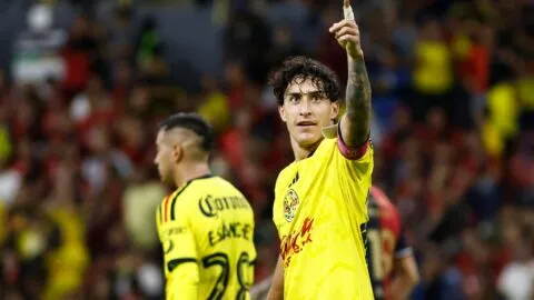 ¿Qué le pasó a Alejandro Zendejas? Salió con molestias ante Atlas