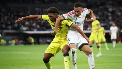 Alex Freeman, sin brillo con el Villarreal