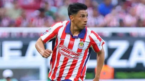 Ángel Sepúlveda castiga al América con golazo en el Clásico Nacional en Oakland