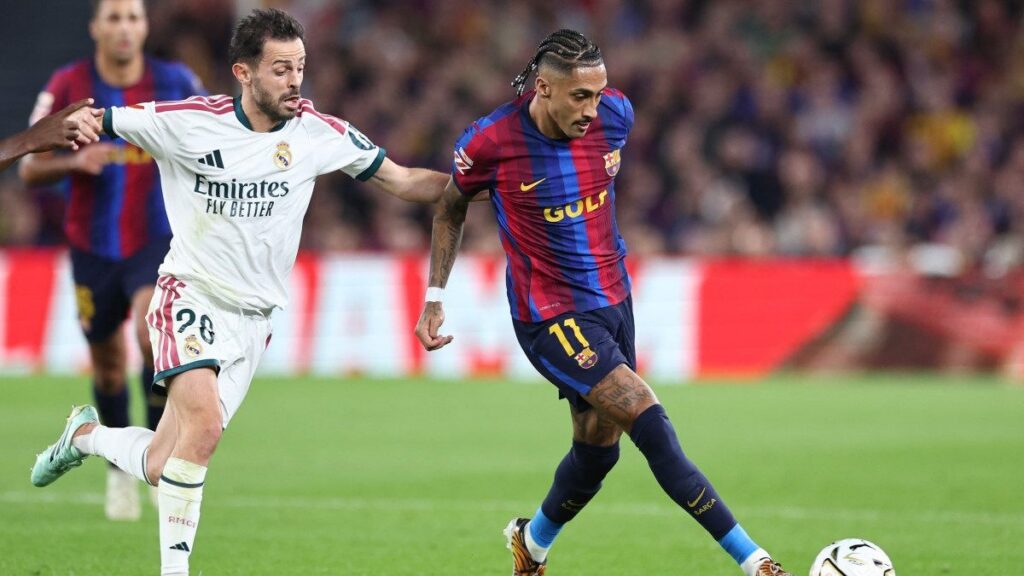 Real Madrid acecha al Barcelona