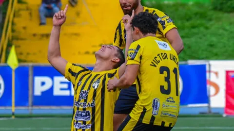 Aurora remonta ante Xelajú MC con un doblete de Héctor Morales