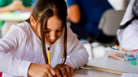 Beca Rita Cetina octubre 2026: este sería el calendario completo de pagos, letra por letra
