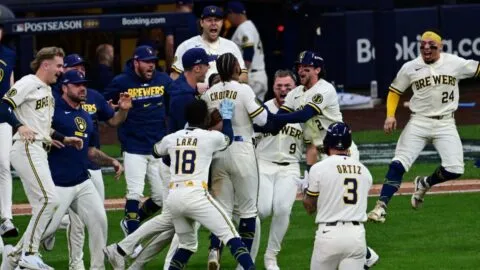 ¡Drama en Milwaukee! Brewers deja tendidos a Padres y los pone contra la pared en la NLDS