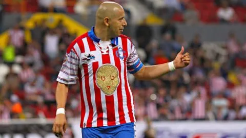Bofo Bautista levanta la mano para dirigir a Chivas y recuerda su historia como ídolo rojiblanco