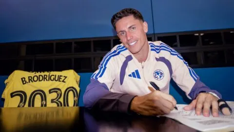 Brian Rodríguez, de estar cerca de salir del América a renovar su contrato hasta 2030